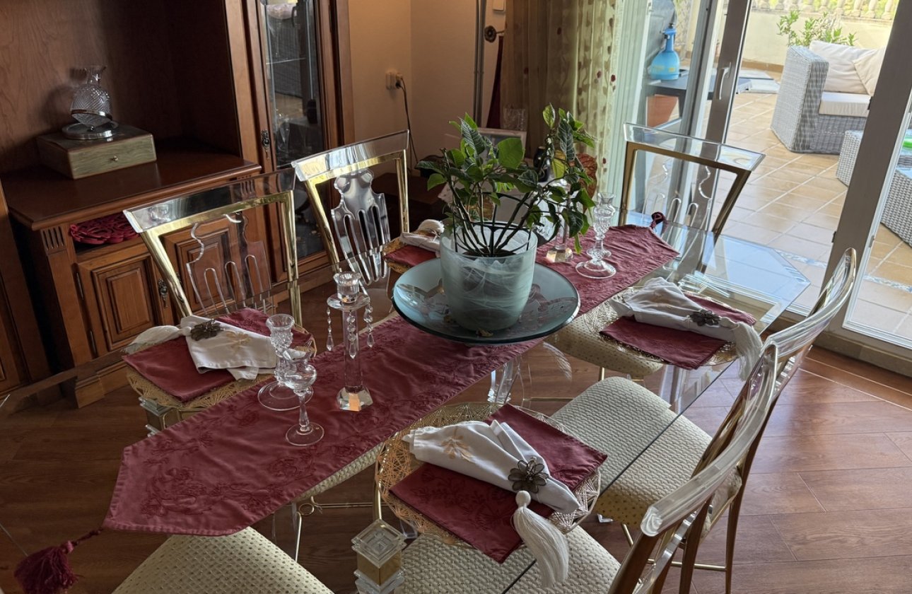 Herverkoop - Villa -
Villamartin - Costa Blanca