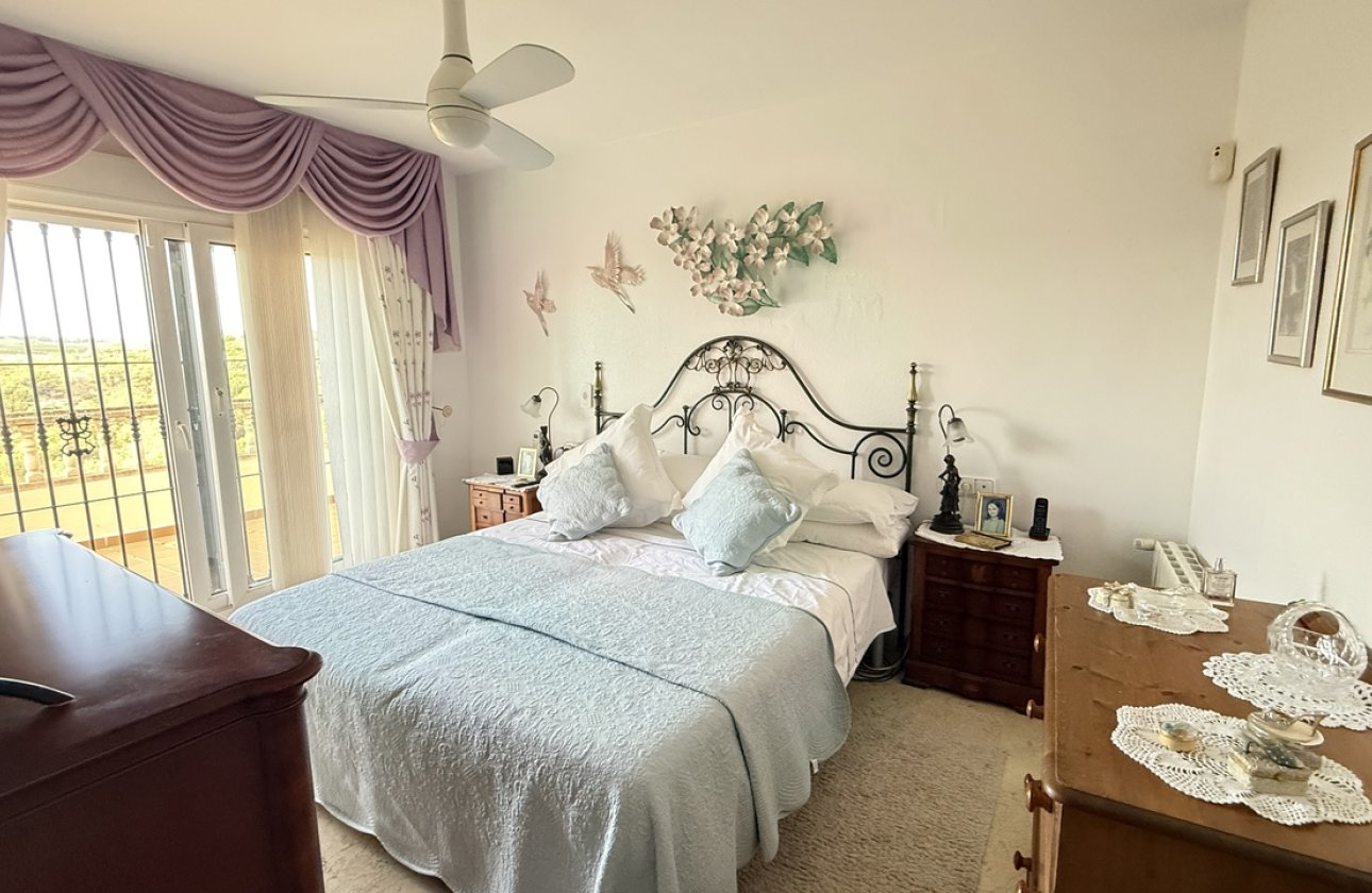 Herverkoop - Villa -
Villamartin - Costa Blanca