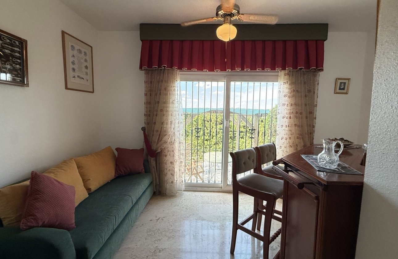 Herverkoop - Villa -
Villamartin - Costa Blanca