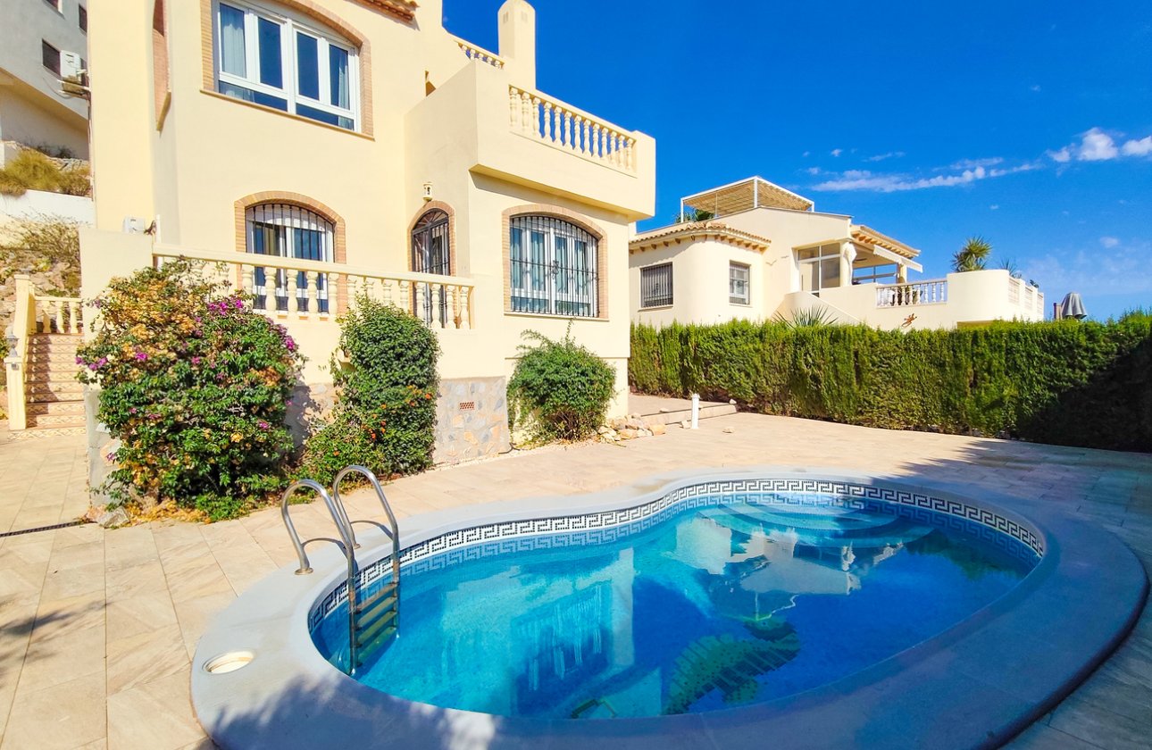 Herverkoop - Villa -
Villamartin - Costa Blanca