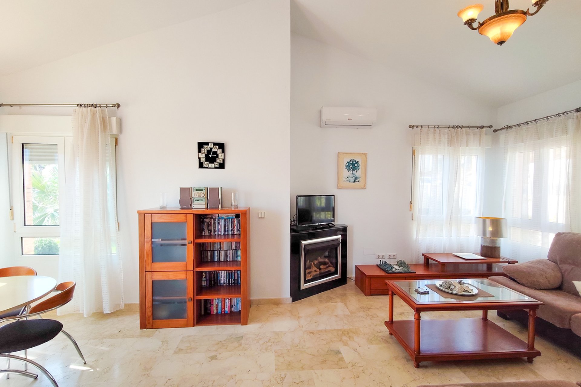 Herverkoop - Villa -
Villamartin - Costa Blanca