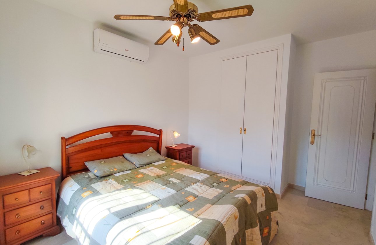 Herverkoop - Villa -
Villamartin - Costa Blanca