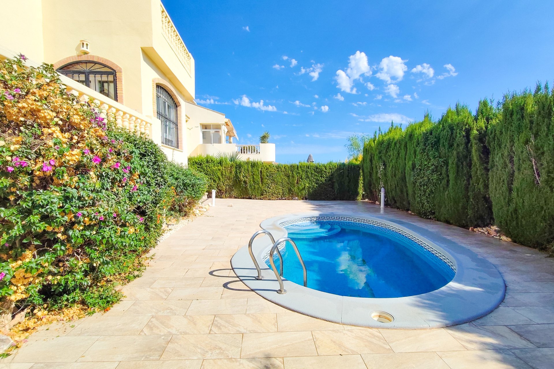Herverkoop - Villa -
Villamartin - Costa Blanca