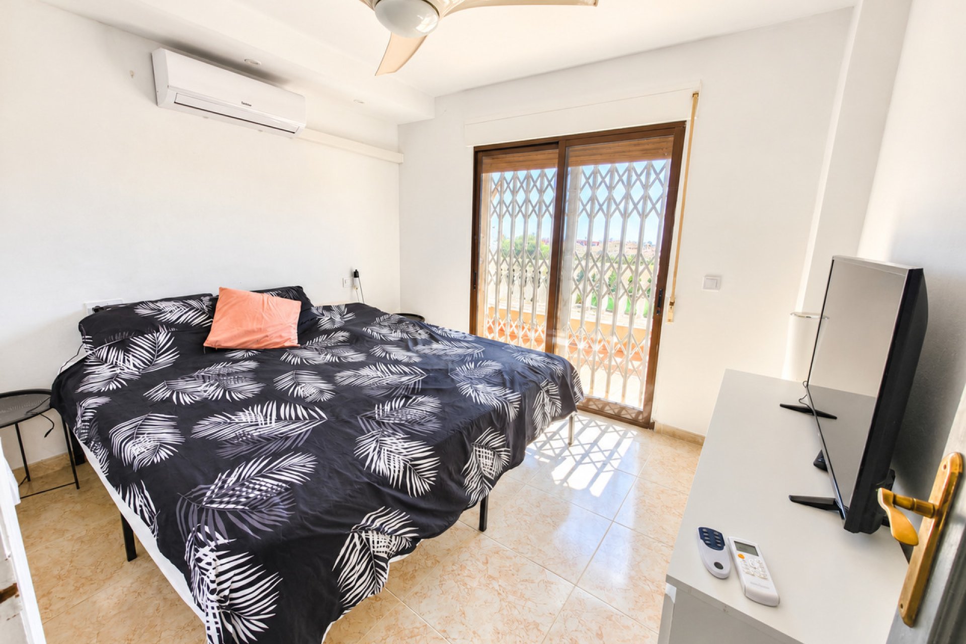 Herverkoop - Villa -
Villamartin - Costa Blanca