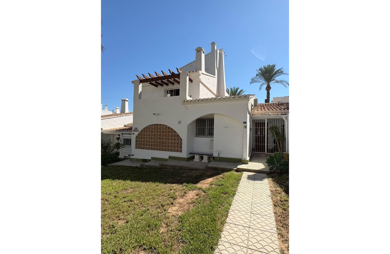 Herverkoop - Villa -
Villamartin - Costa Blanca