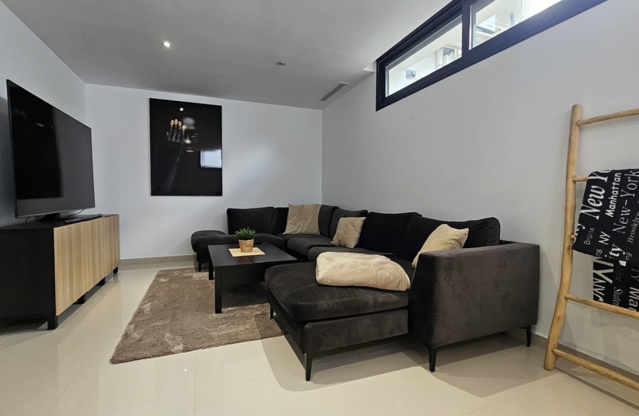 Herverkoop - Villa -
Villamartin - Costa Blanca