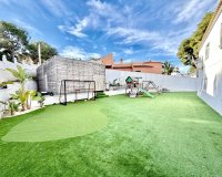 Herverkoop - Villa -
Villamartin - Costa Blanca