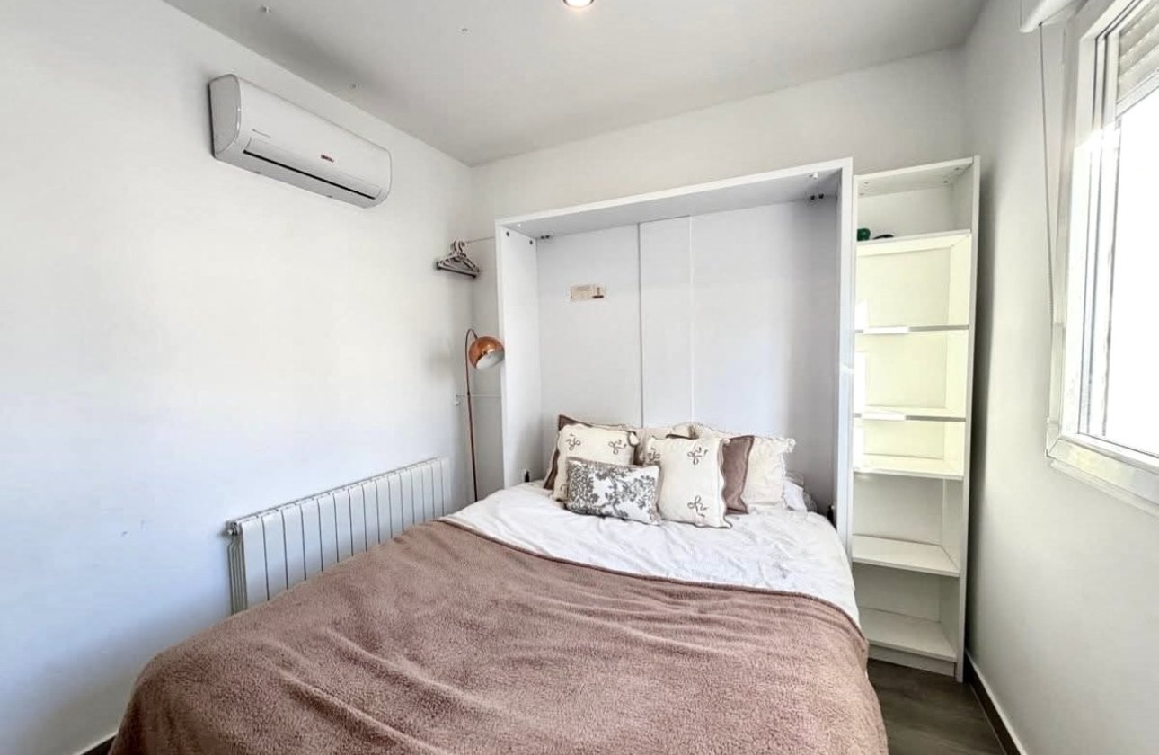Herverkoop - Villa -
Villamartin - Costa Blanca