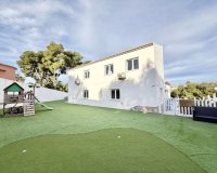 Herverkoop - Villa -
Villamartin - Costa Blanca