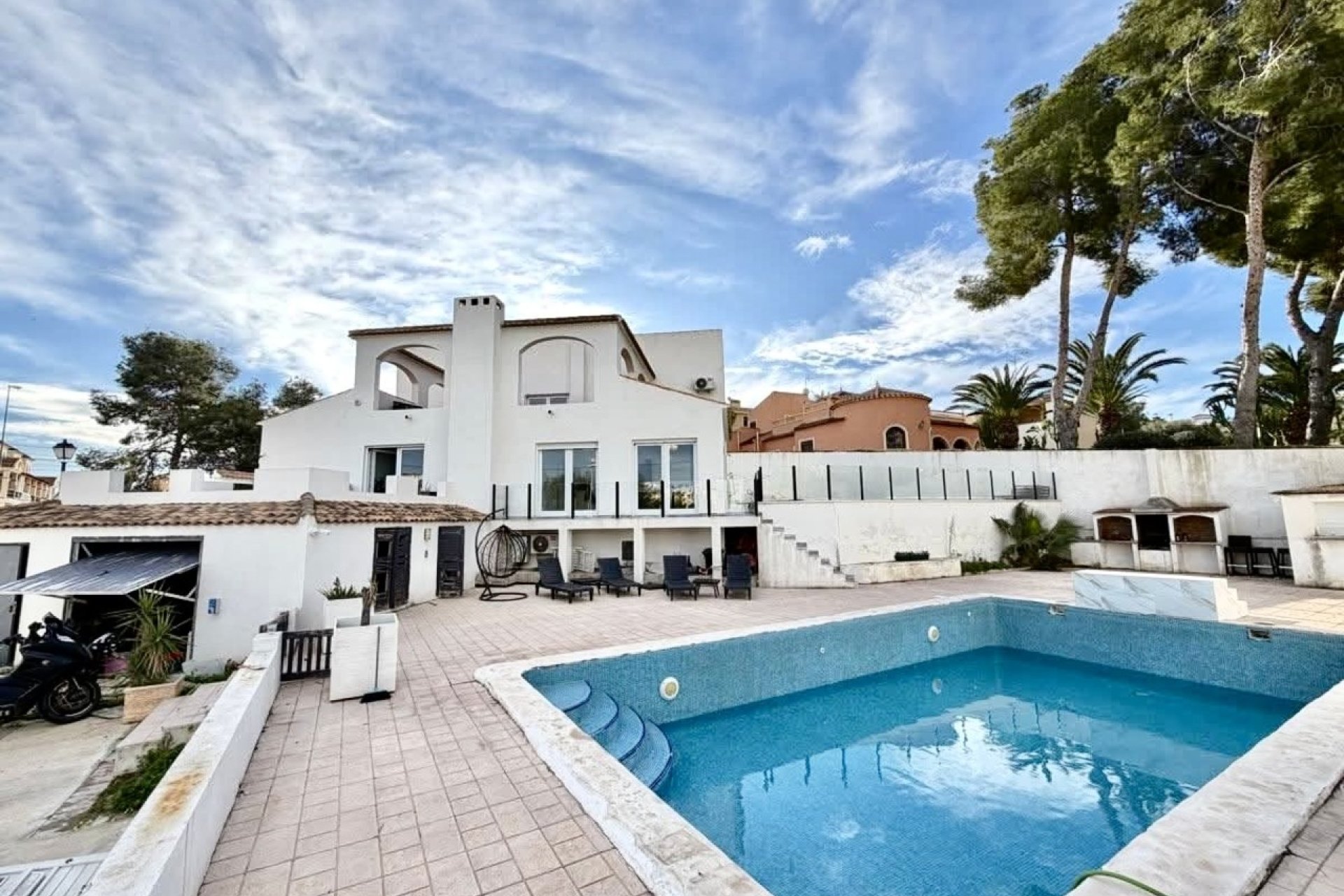 Herverkoop - Villa -
Villamartin - Costa Blanca