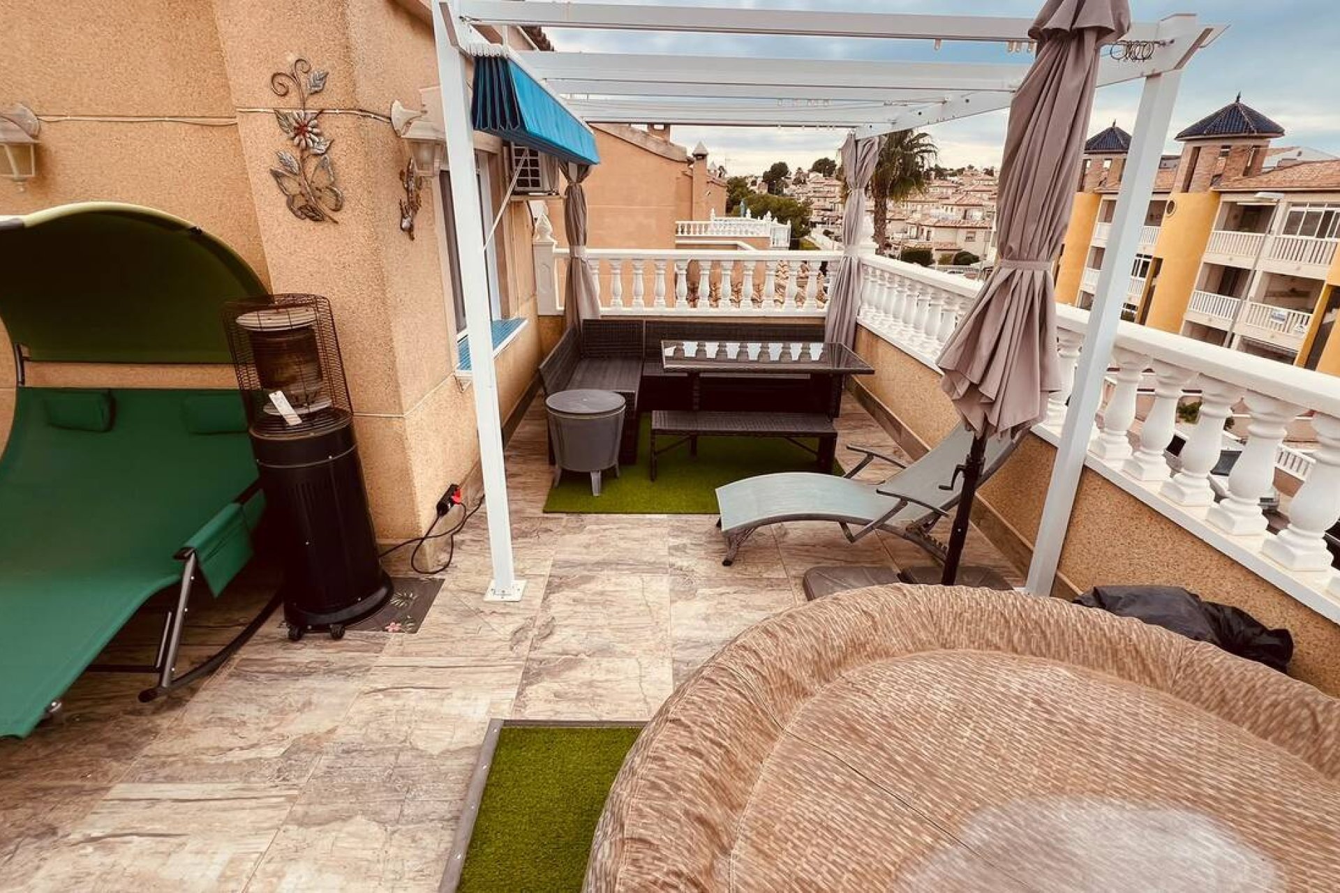 Herverkoop - Villa -
Villamartin - Costa Blanca