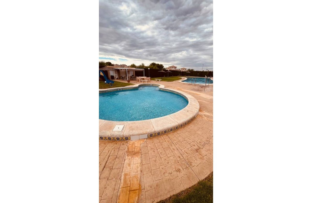 Herverkoop - Villa -
Villamartin - Costa Blanca