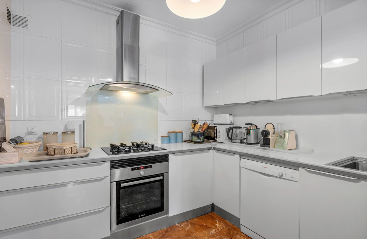 Herverkoop - Villa -
Villamartin - Costa Blanca