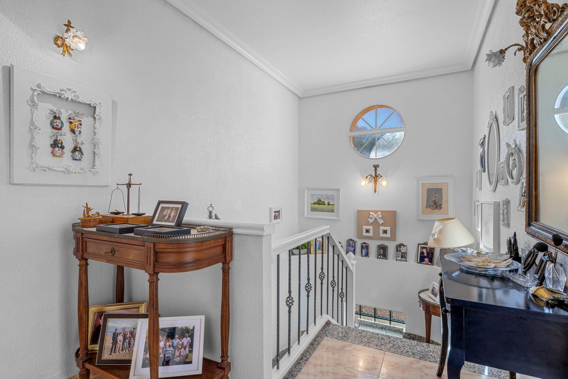 Herverkoop - Villa -
Villamartin - Costa Blanca