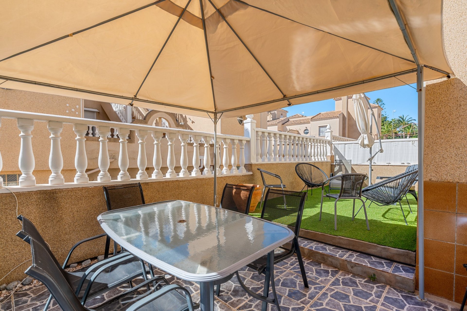 Herverkoop - Villa -
Villamartin - Costa Blanca