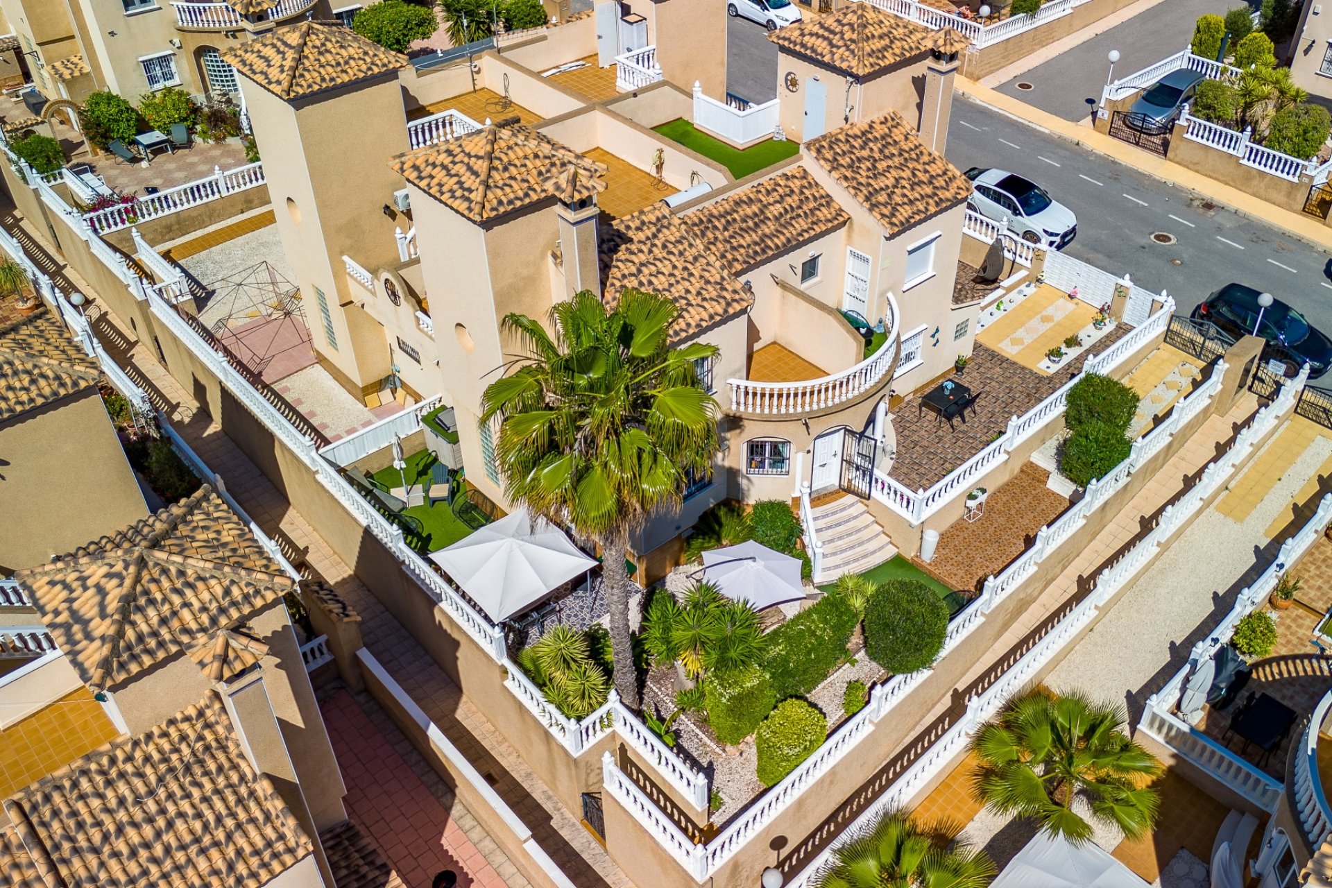 Herverkoop - Villa -
Villamartin - Costa Blanca