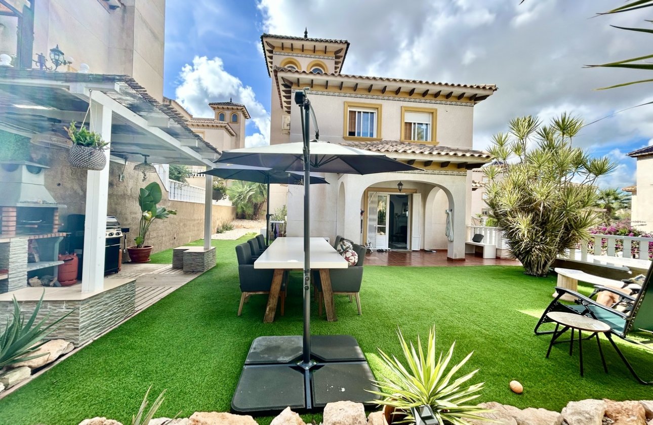 Herverkoop - Villa -
Villamartin - Costa Blanca
