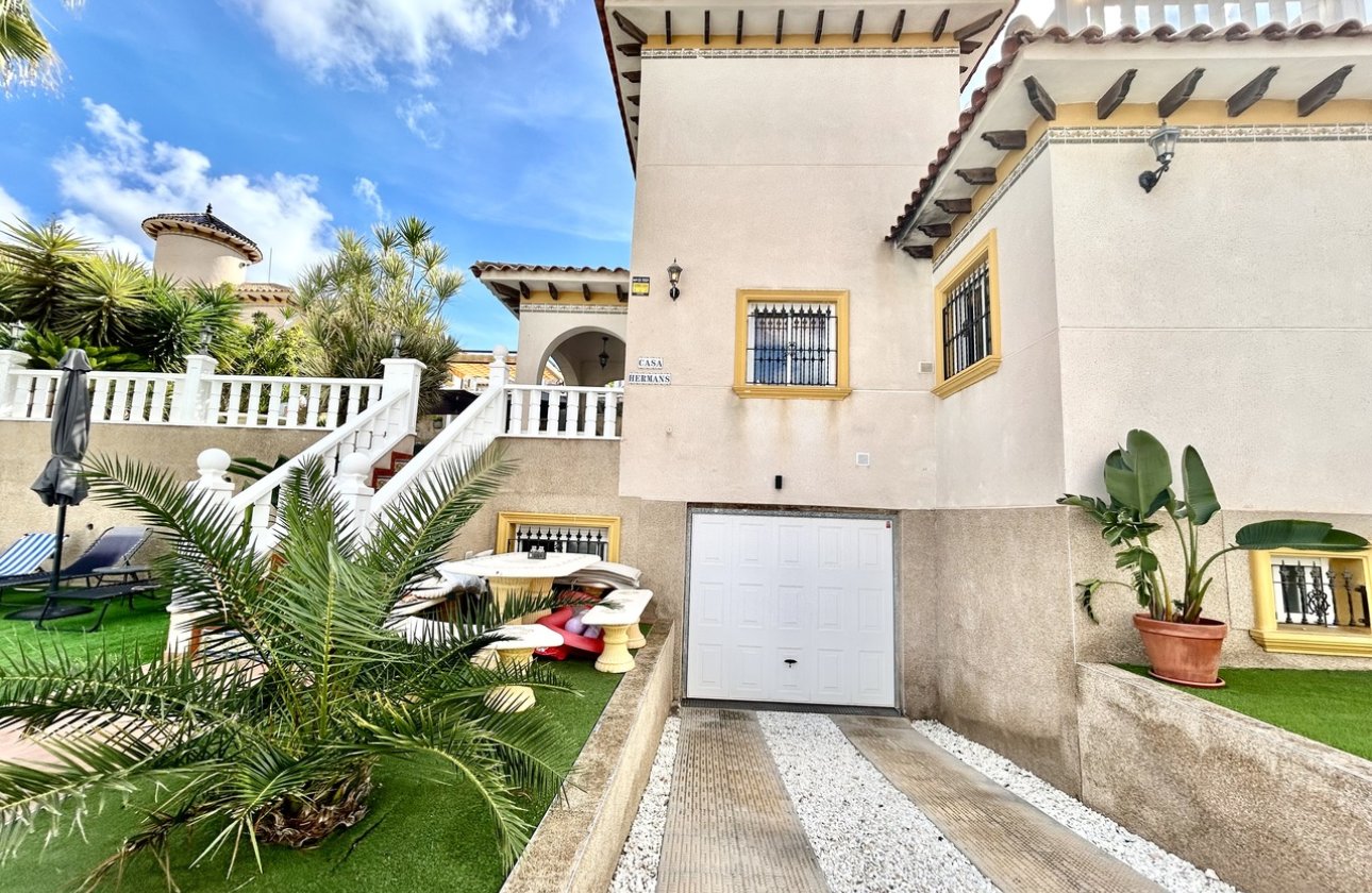 Herverkoop - Villa -
Villamartin - Costa Blanca