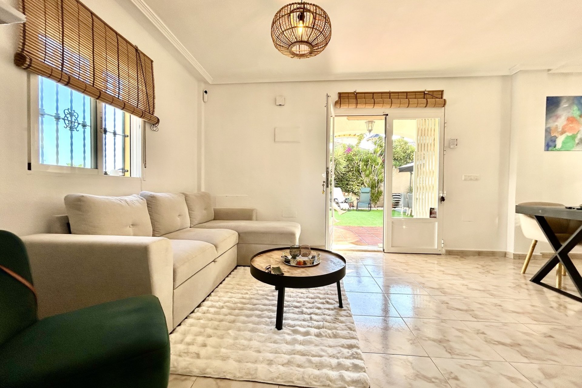 Herverkoop - Villa -
Villamartin - Costa Blanca