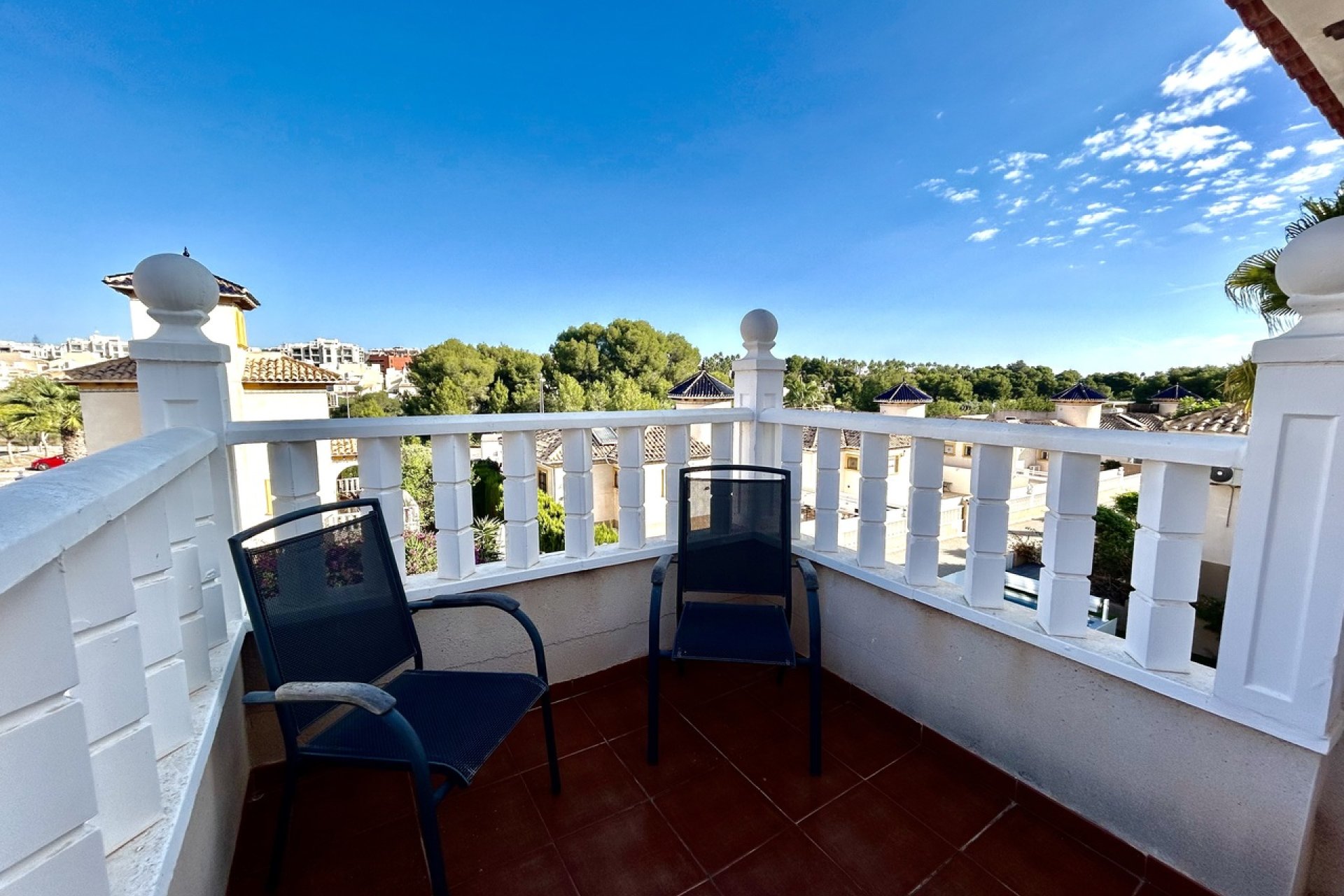 Herverkoop - Villa -
Villamartin - Costa Blanca