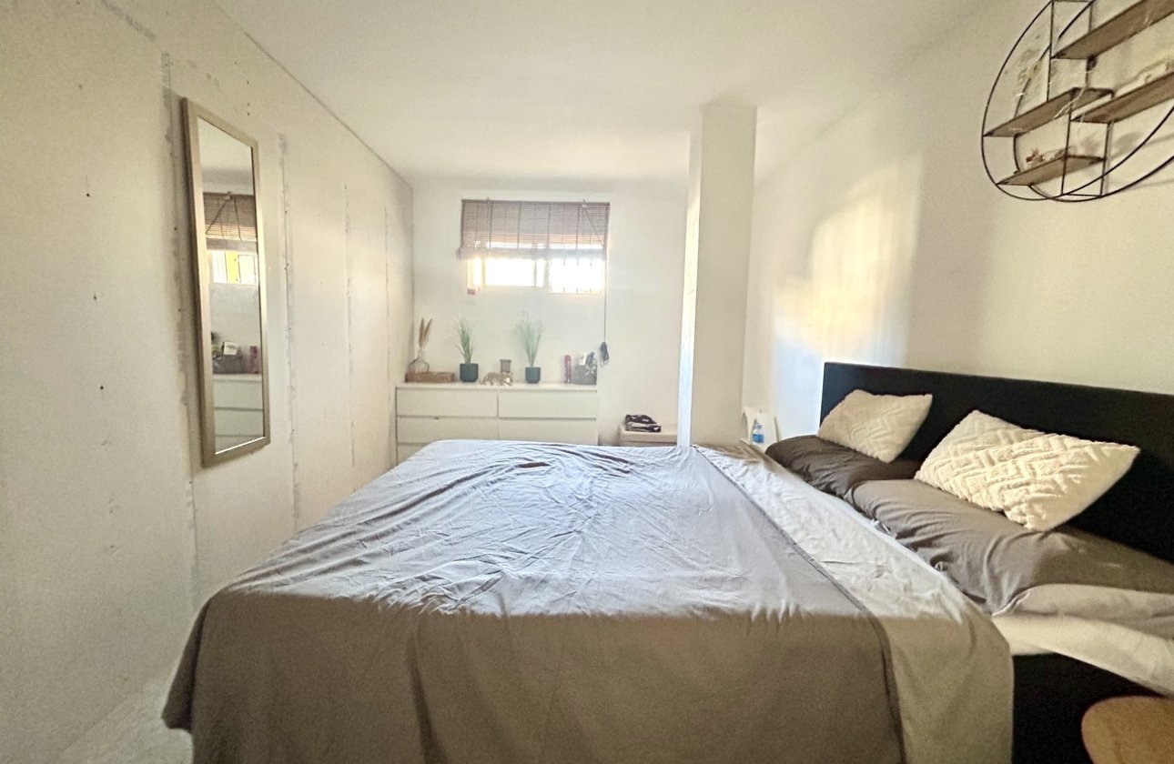 Herverkoop - Villa -
Villamartin - Costa Blanca