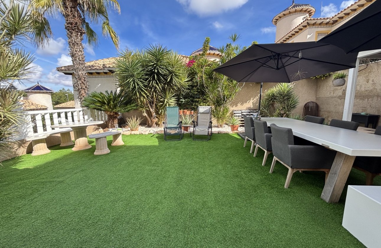 Herverkoop - Villa -
Villamartin - Costa Blanca