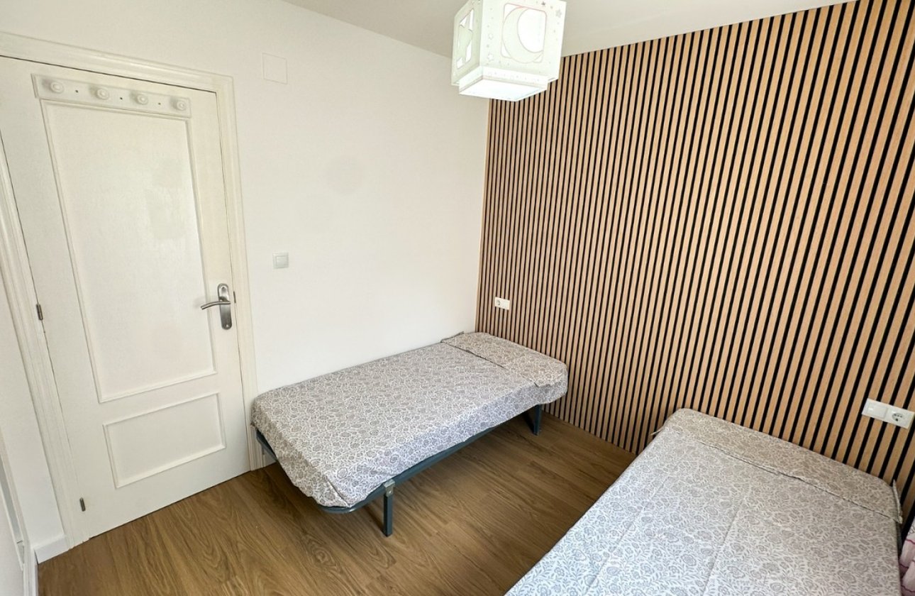 Herverkoop - Villa -
Villamartin - Costa Blanca