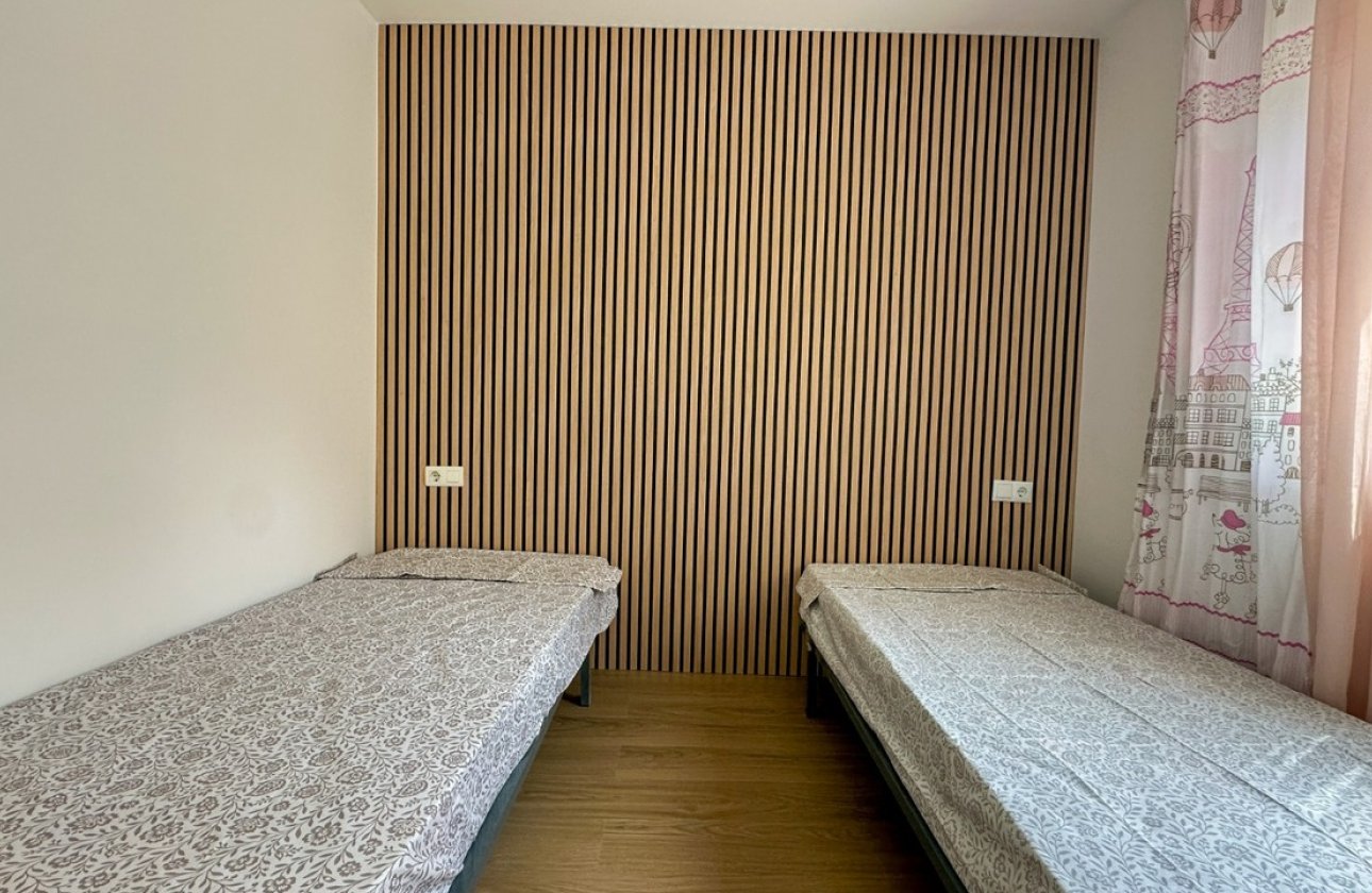 Herverkoop - Villa -
Villamartin - Costa Blanca
