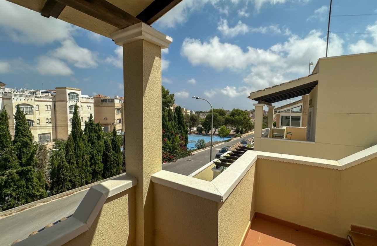 Herverkoop - Villa -
Villamartin - Costa Blanca