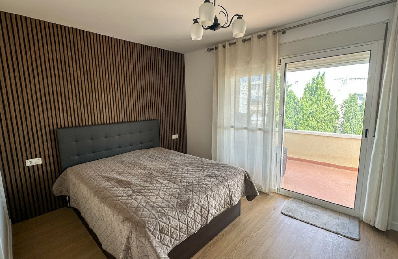 Herverkoop - Villa -
Villamartin - Costa Blanca