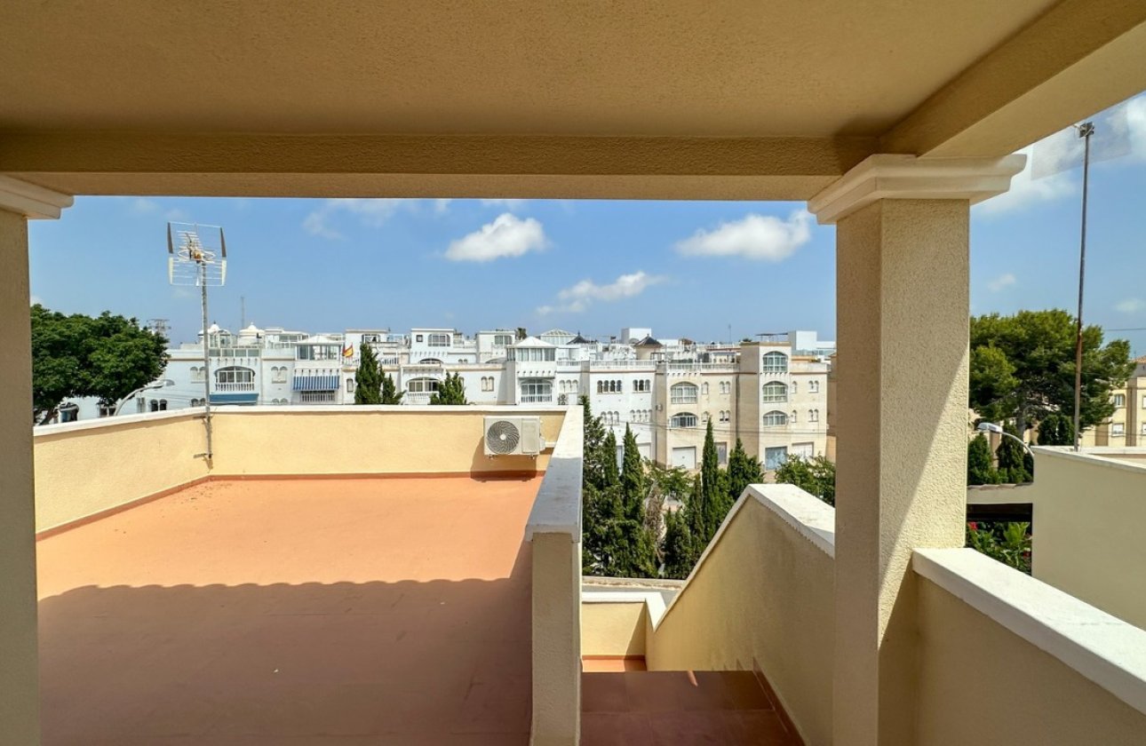 Herverkoop - Villa -
Villamartin - Costa Blanca