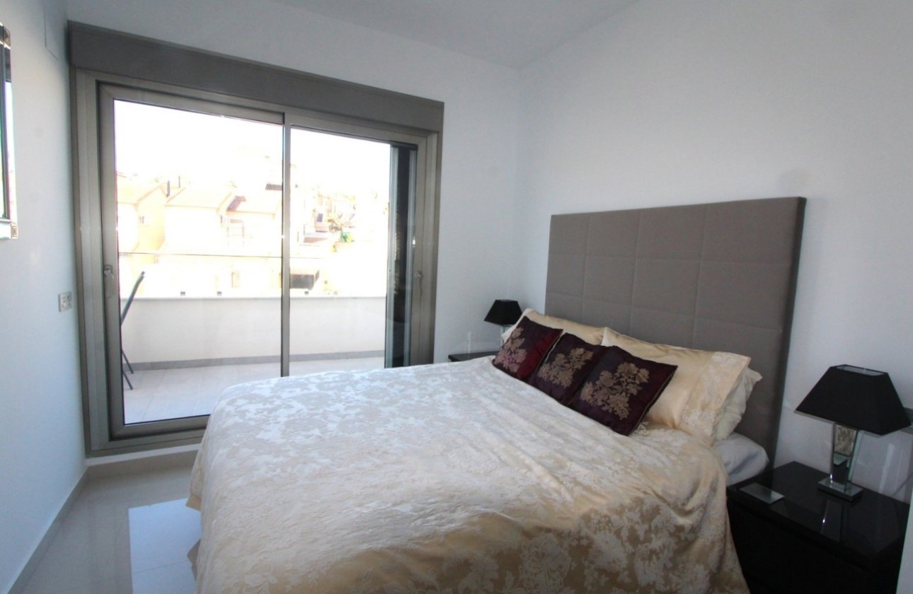 Herverkoop - Villa -
Villamartin - El Galan