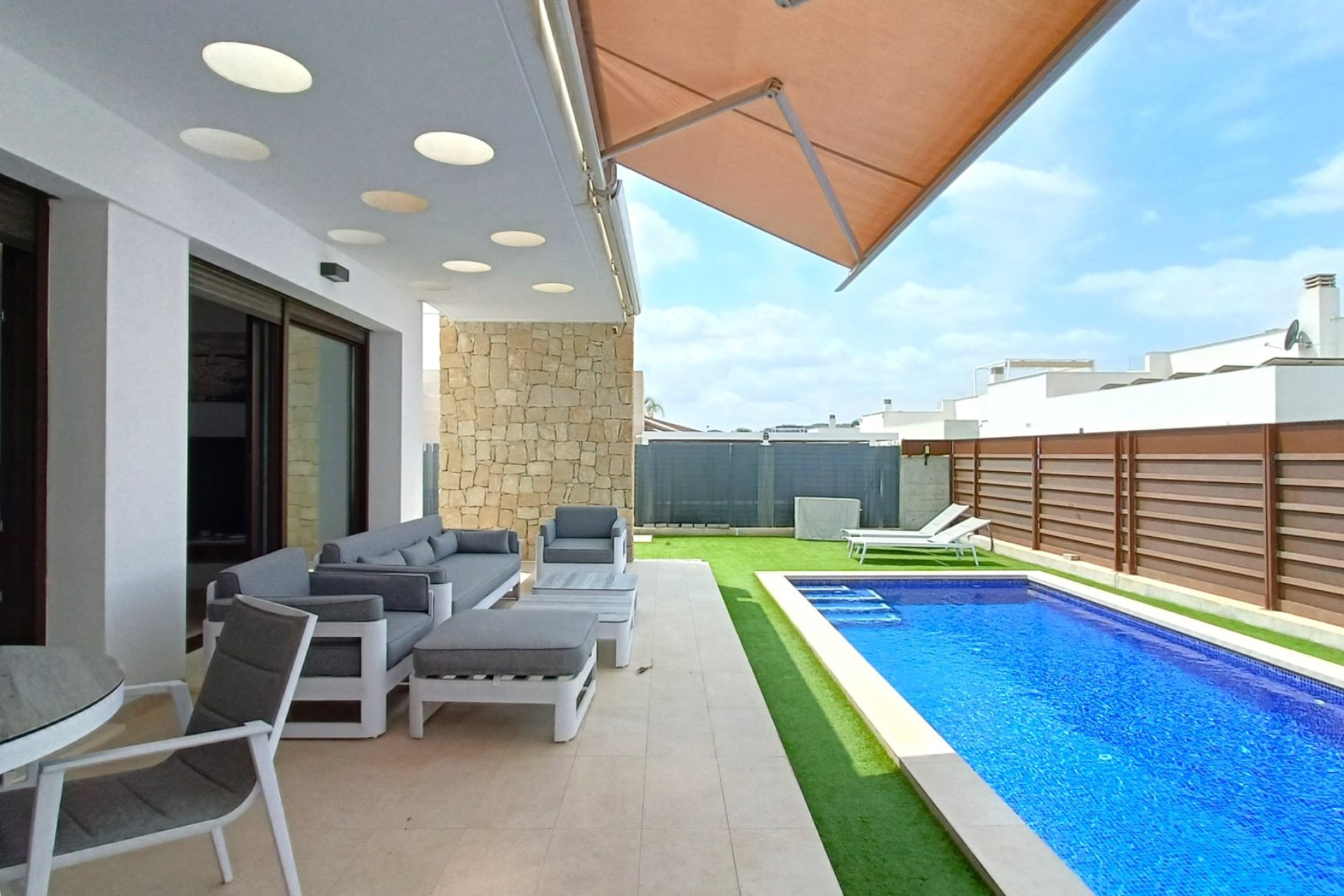 Herverkoop - Villa -
Vistabella Golf Entre Naranjos - Inland