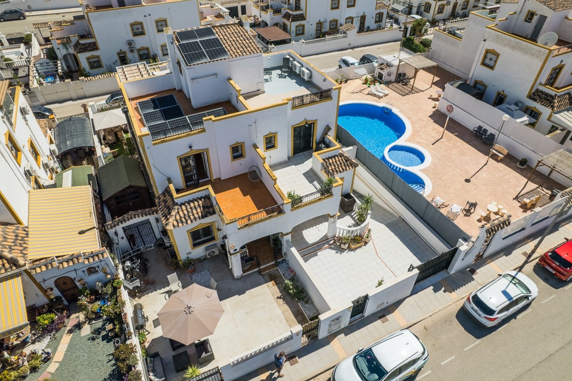 Herverkoop - Villa -
Vistabella Golf Entre Naranjos - Inland