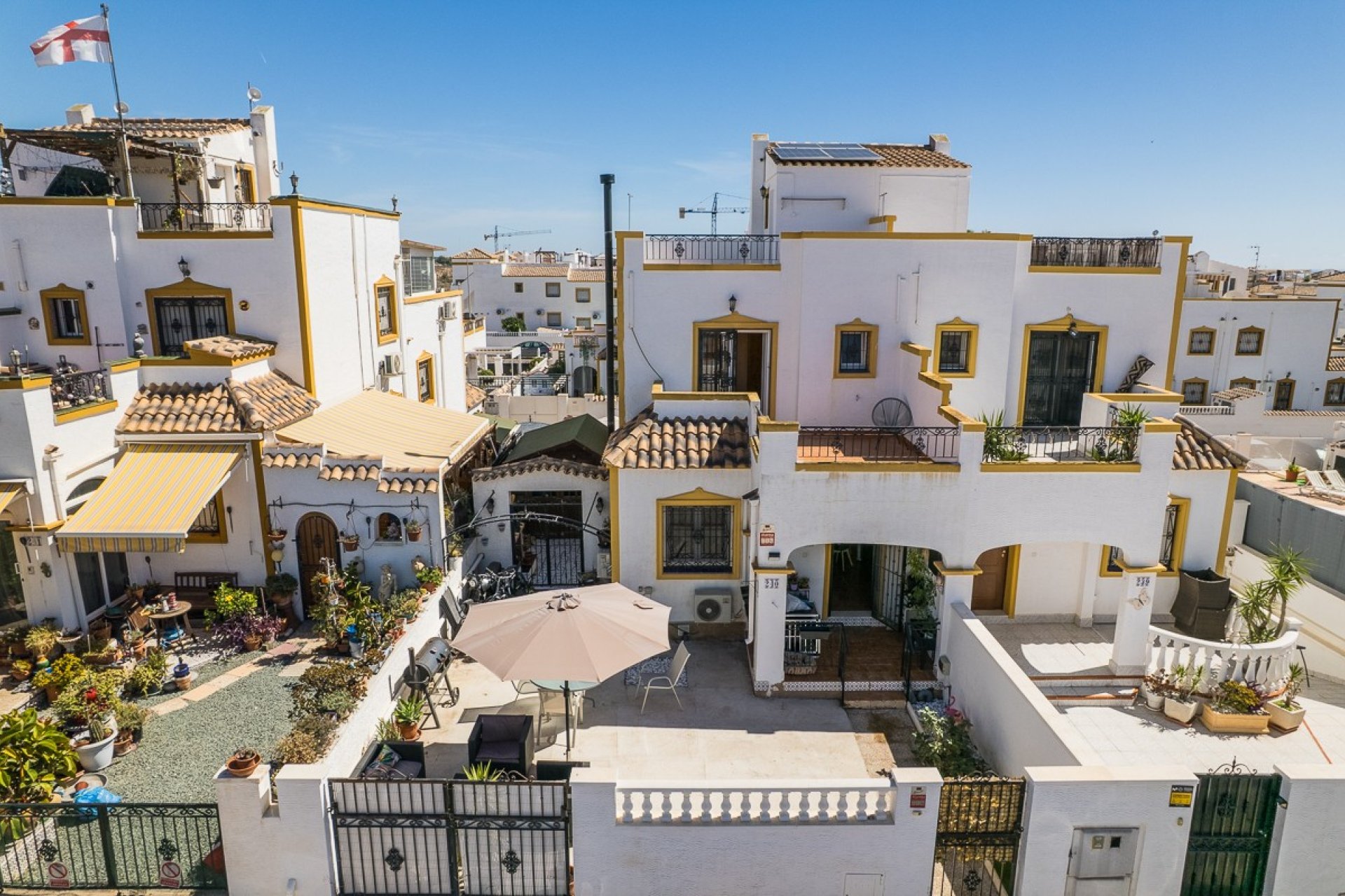 Herverkoop - Villa -
Vistabella Golf Entre Naranjos - Inland