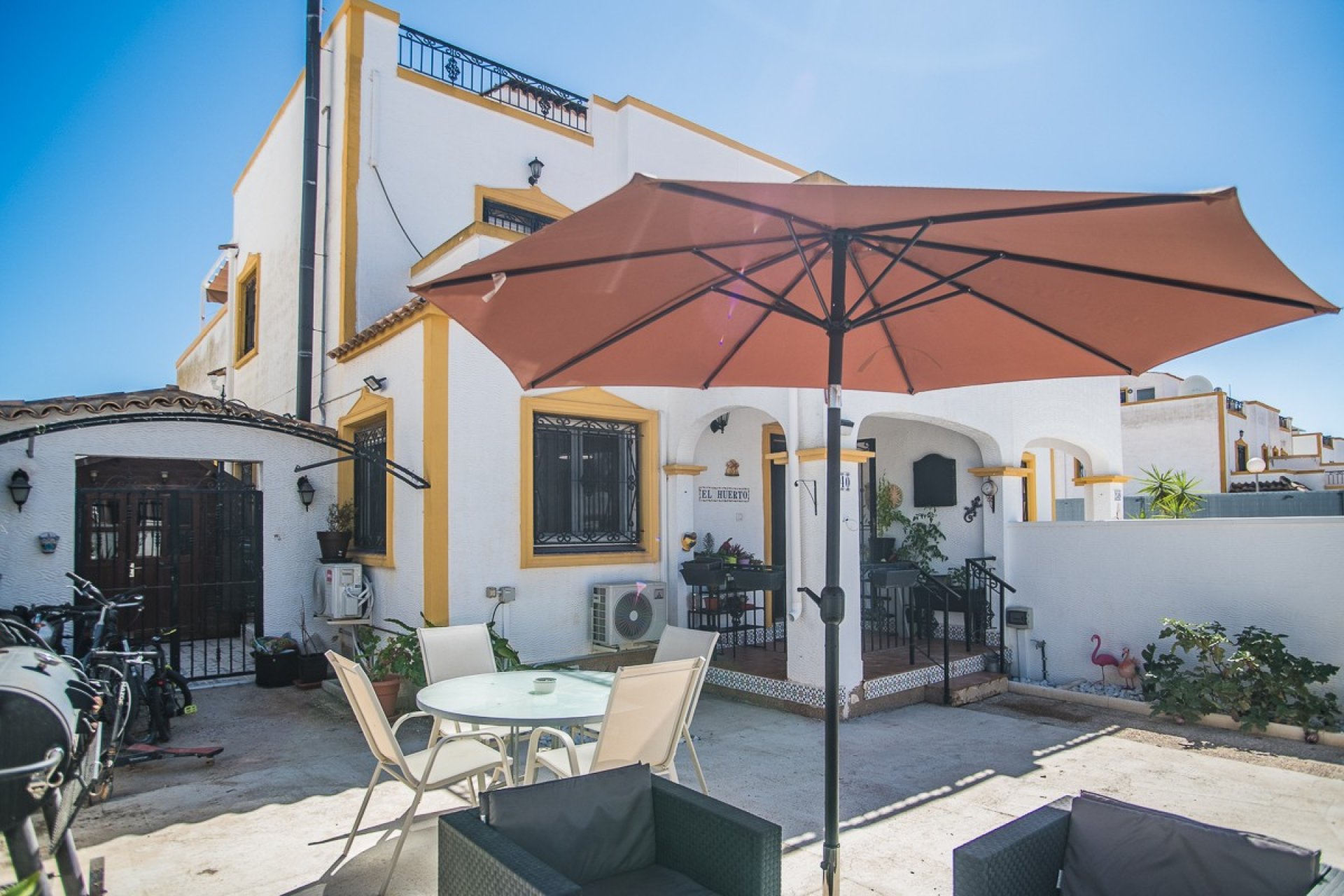 Herverkoop - Villa -
Vistabella Golf Entre Naranjos - Inland