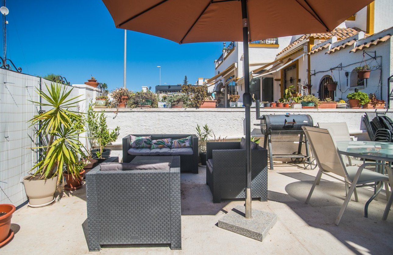 Herverkoop - Villa -
Vistabella Golf Entre Naranjos - Inland