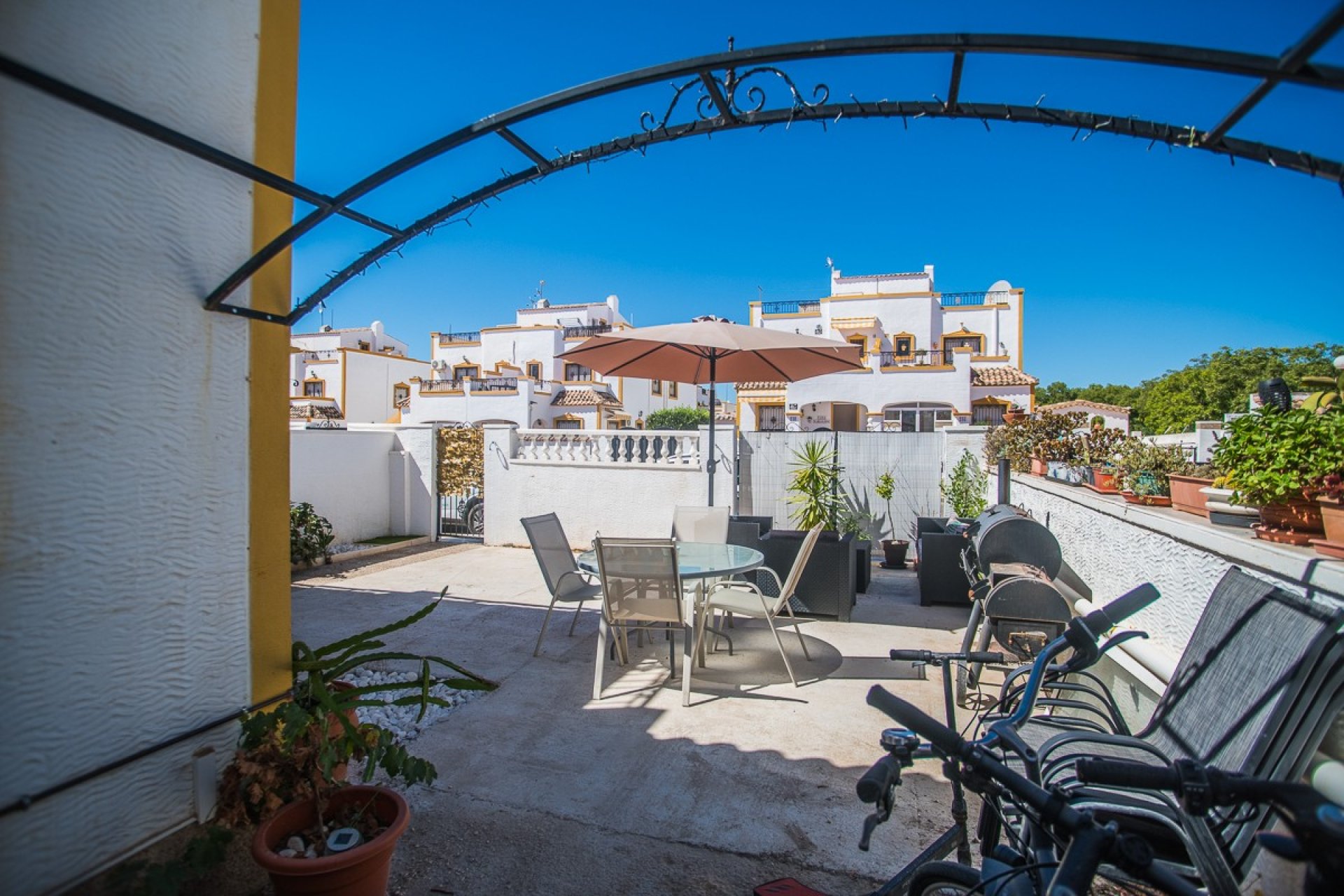 Herverkoop - Villa -
Vistabella Golf Entre Naranjos - Inland