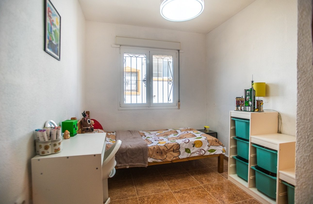 Herverkoop - Villa -
Vistabella Golf Entre Naranjos - Inland