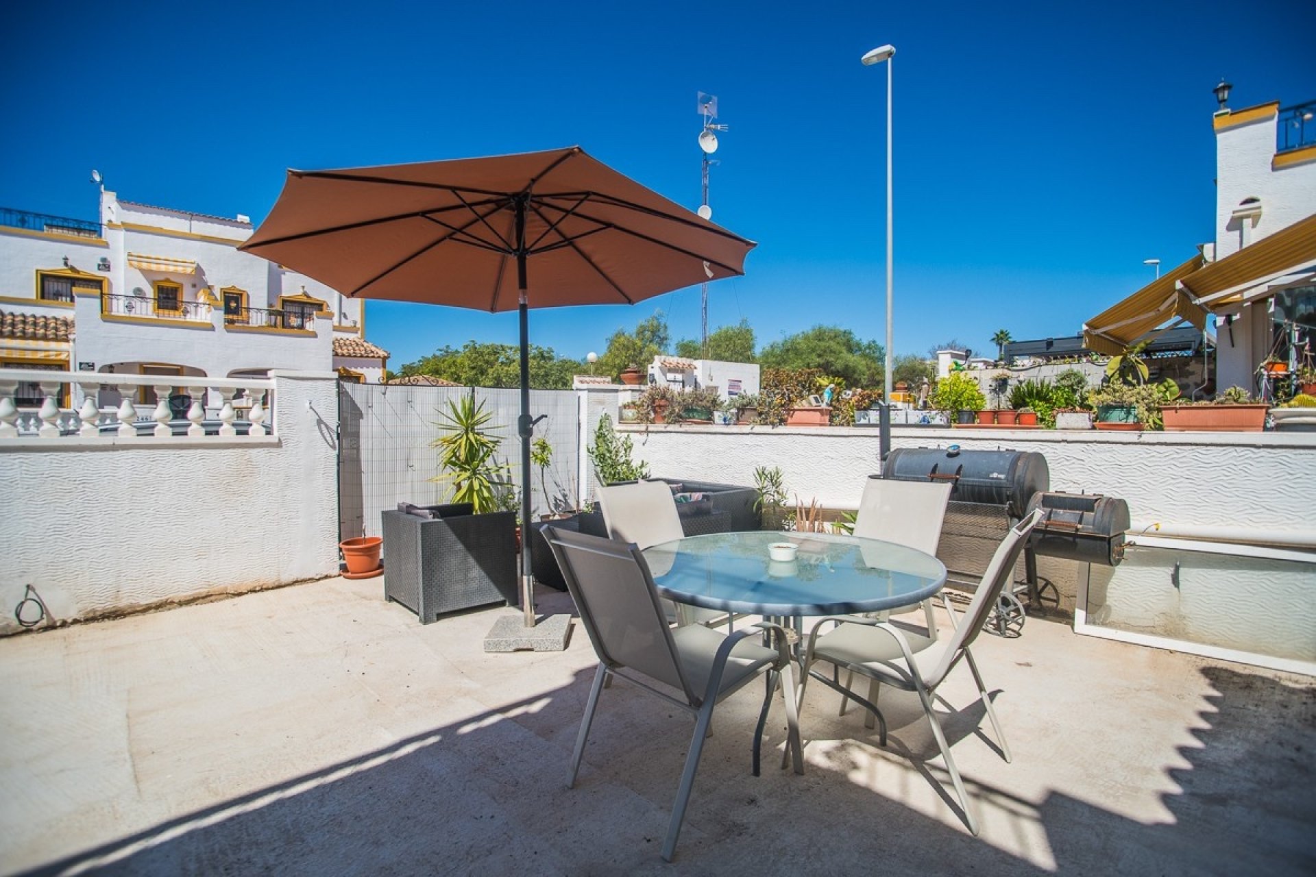 Herverkoop - Villa -
Vistabella Golf Entre Naranjos - Inland