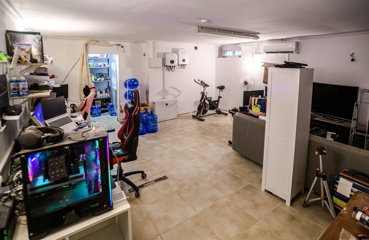 Herverkoop - Villa -
Vistabella Golf Entre Naranjos - Inland