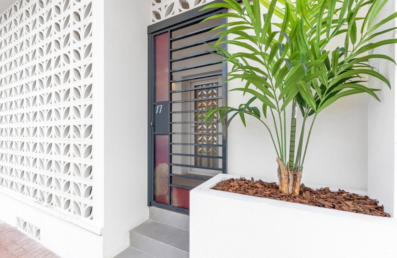 New Build - Apartment -
Torrevieja - Playa Los Naufragos