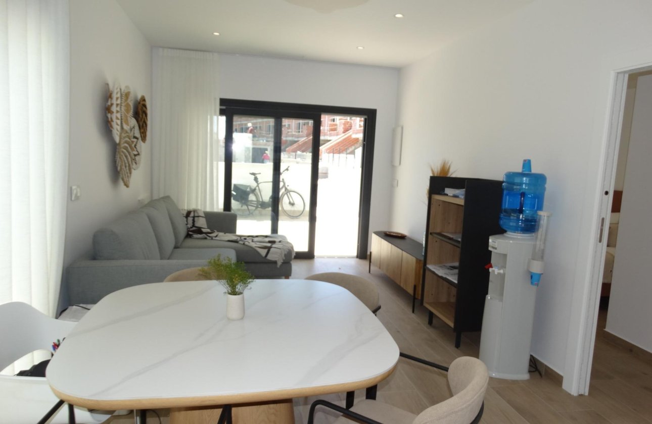 New Build - Bungalow -
Pilar de la Horadada - pueblo