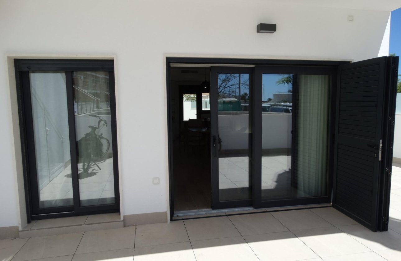 New Build - Bungalow -
Pilar de la Horadada - pueblo