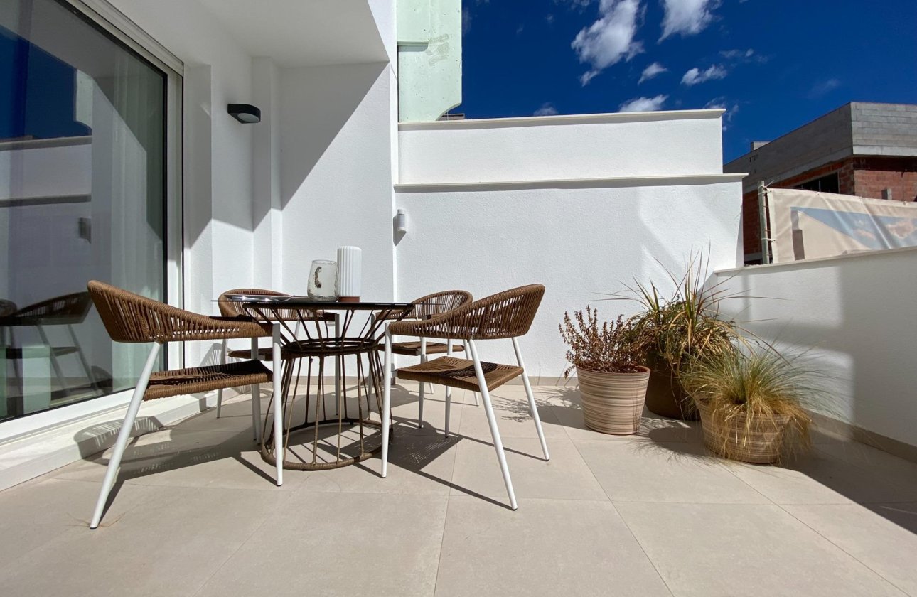 New Build - Top Floor Bungalow -
Pilar de la Horadada - pueblo