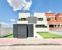 New Build - Town House -
Cox - San Fernando