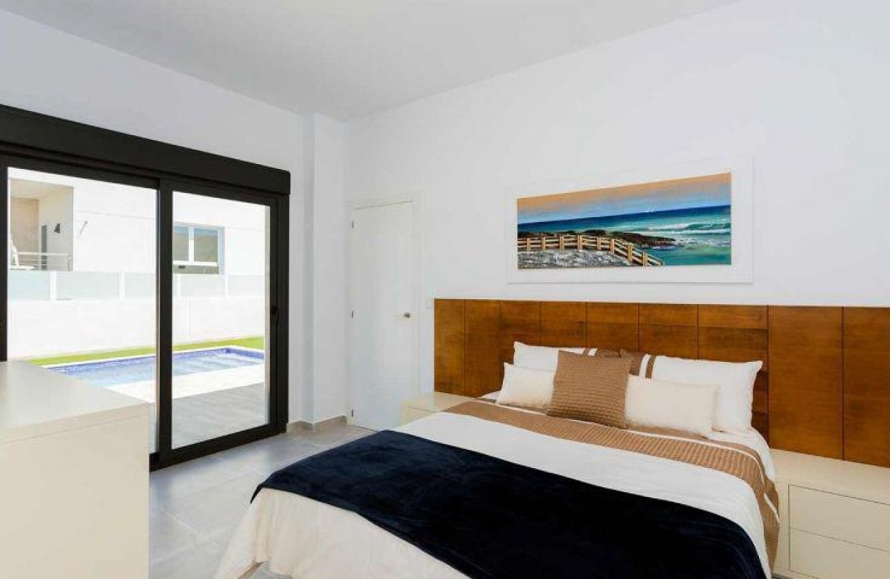 New Build - Villa -
Daya Nueva - Centro