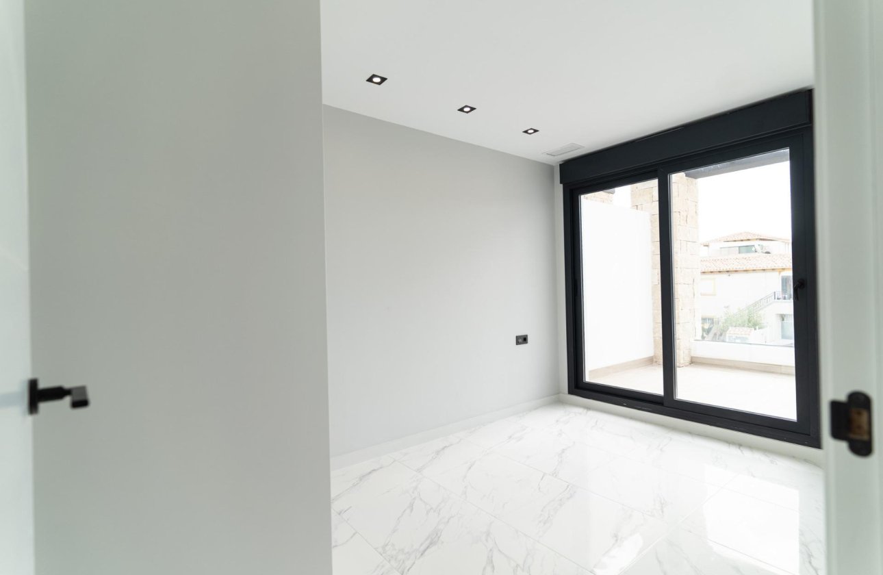 New Build - Villa -
Orihuela Costa - Punta Prima