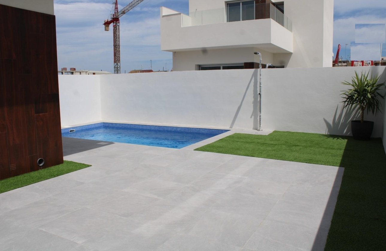 New Build - Villa -
San Fulgencio - Pueblo