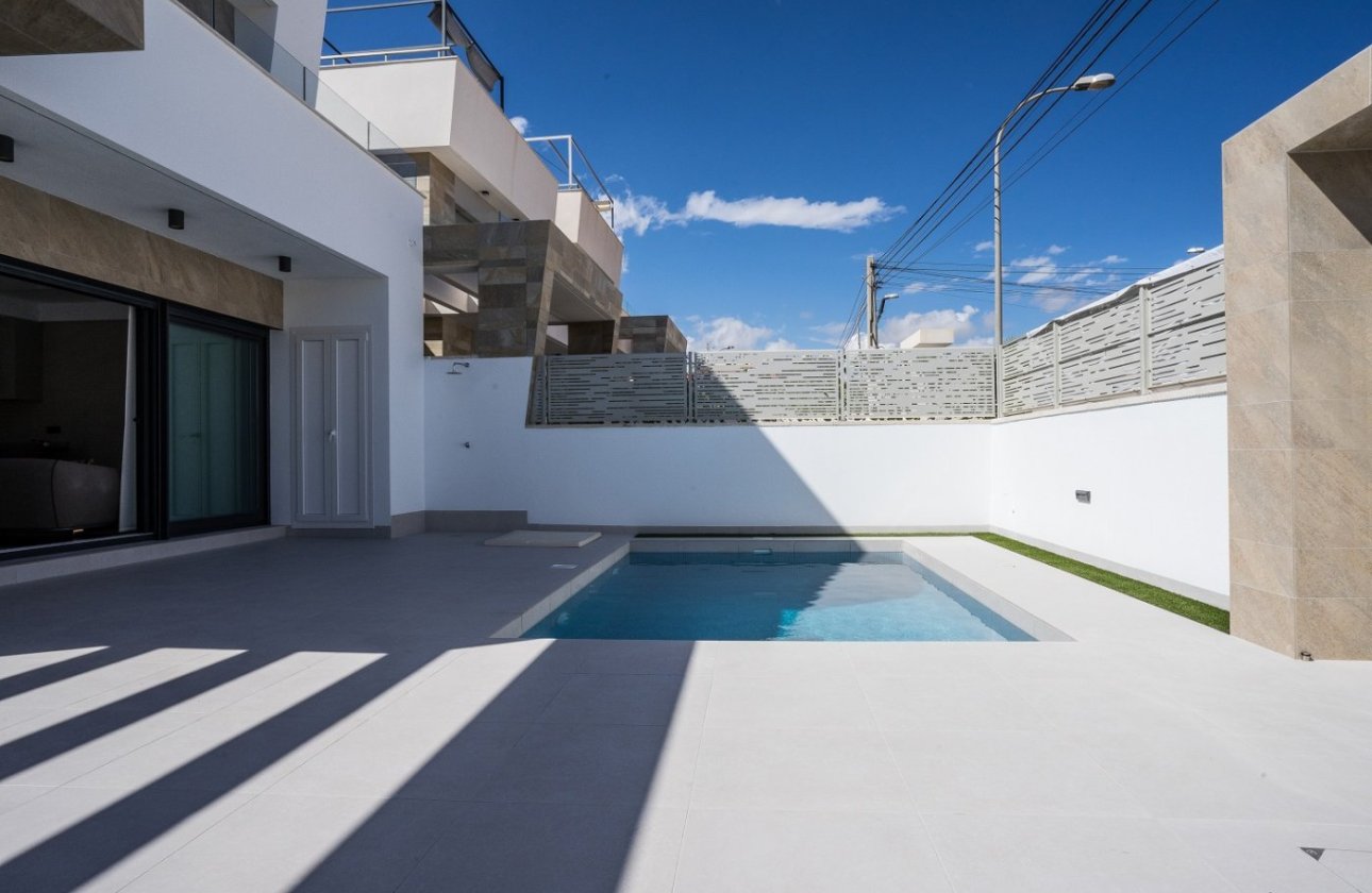 New Build - Villa -
San Miguel de Salinas - Blue Lagoon